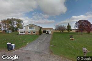 208 S Legion Ln, Abingdon, IL 61410