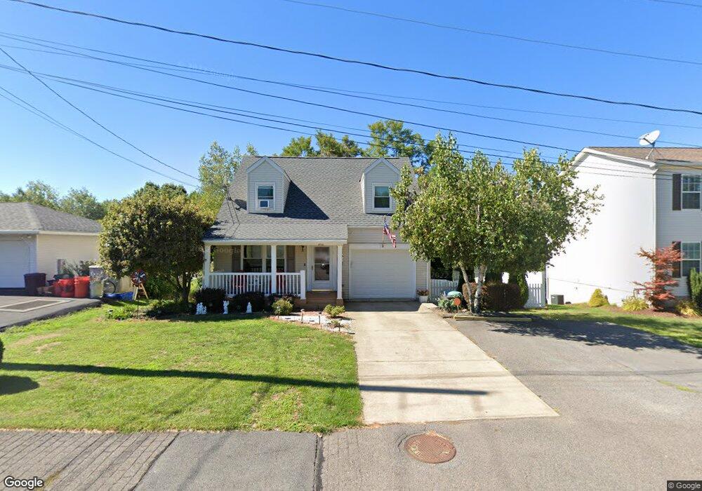 1012 Claire Dr, Taylor, PA 18517 - photo 1