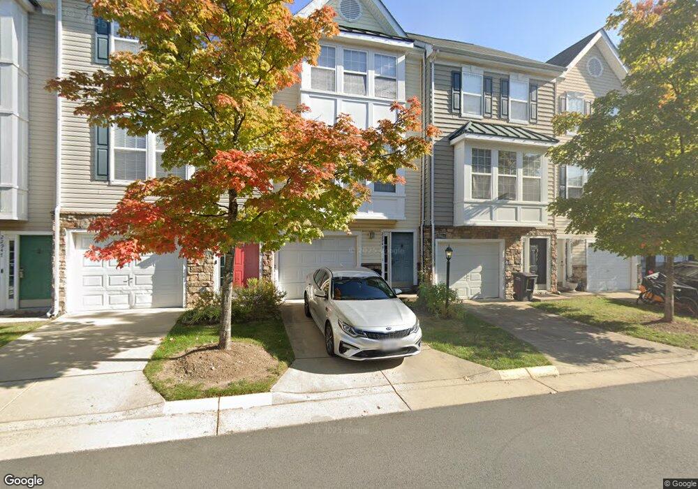 22943 Fontwell Square, Sterling, VA 20166 - photo 1