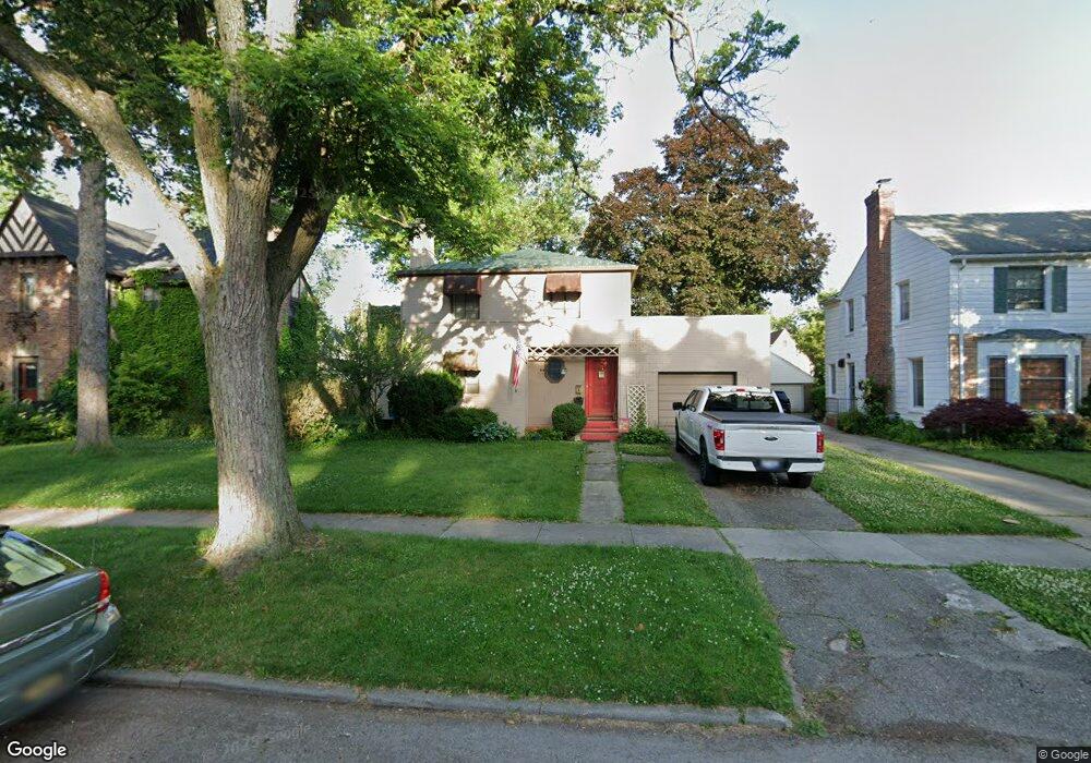 1018 Maxine St, Flint, MI 48503 - photo 1