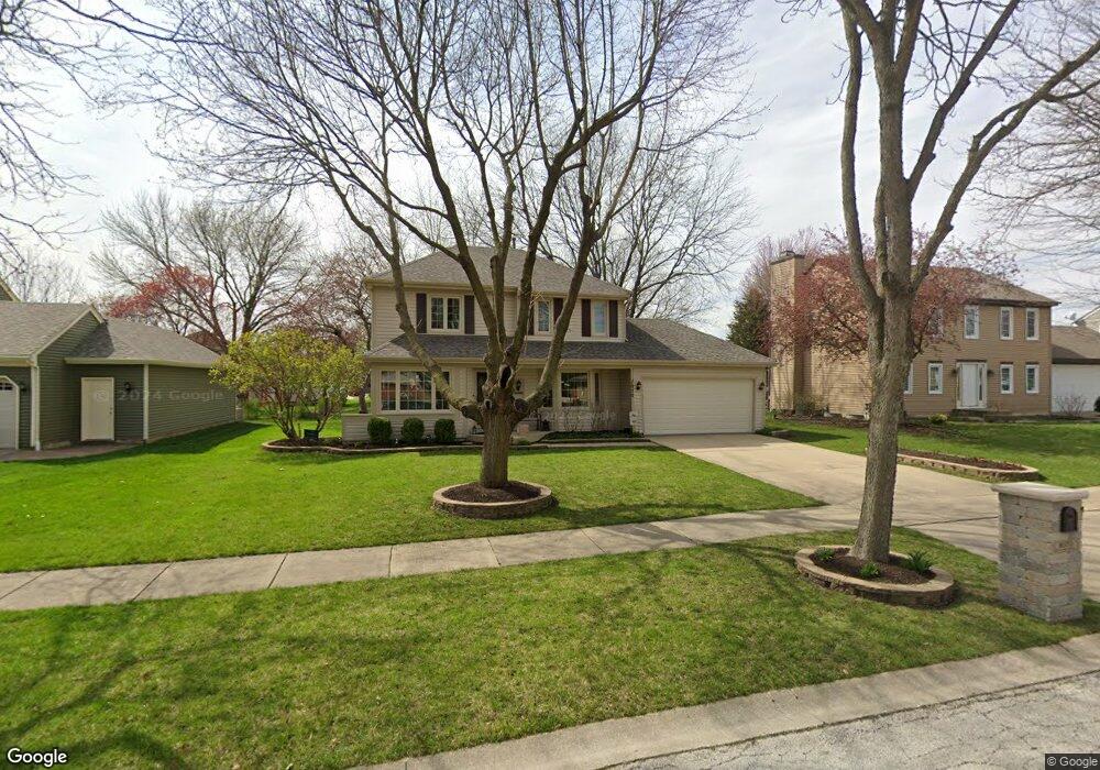 1070 Emerald Dr, Aurora, IL 60506 - photo 1