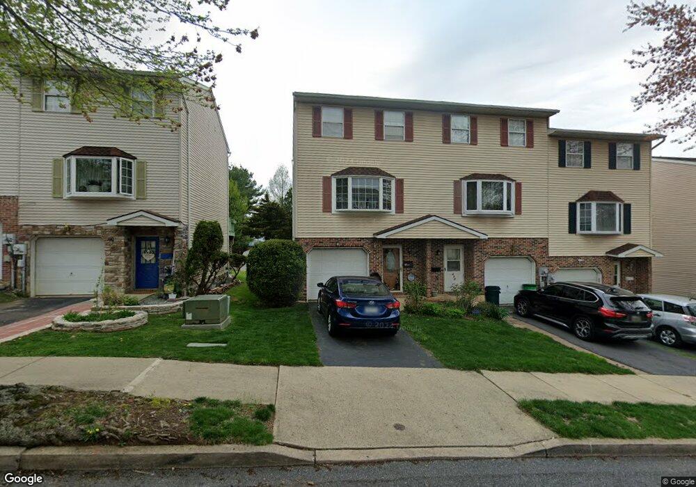 410 N Fenwick St, Allentown, PA 18109 - photo 1