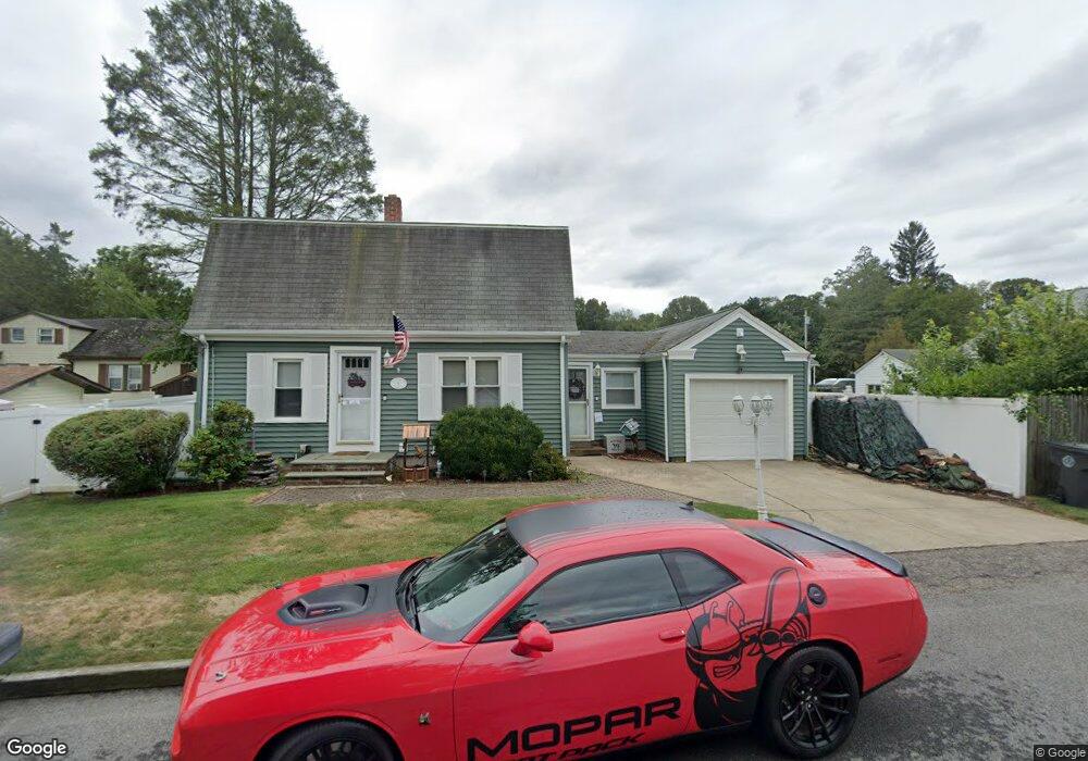 5 Noxon St, West Warwick, RI 02893 - photo 1