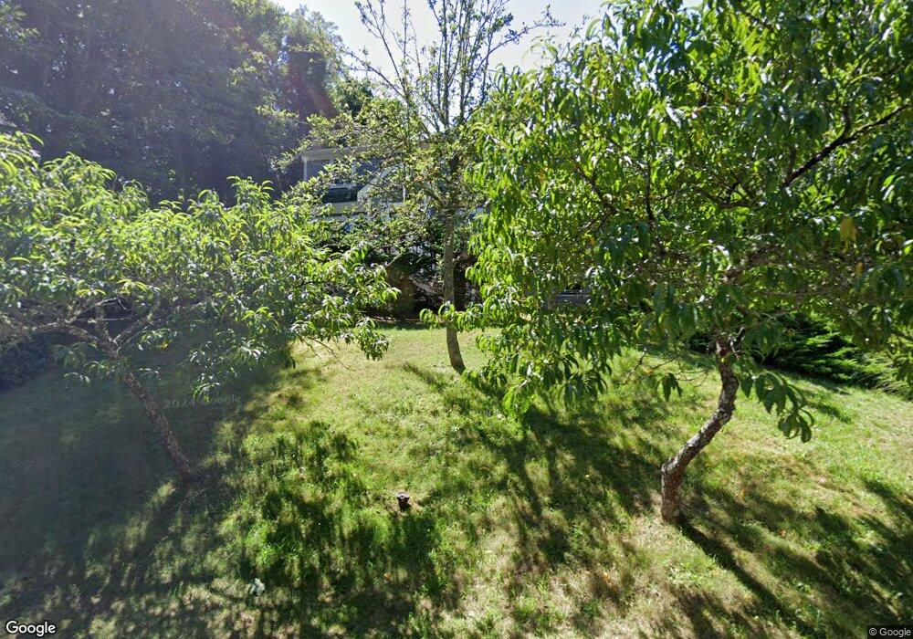 21 Mcgregor Rd, Falmouth, MA 2543 - photo 1