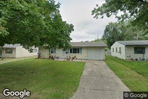 76 Oriole Dr, Decatur, IL 62526