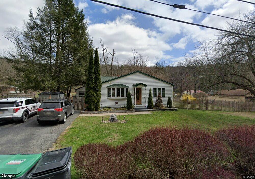 147 Moon Valley Rd, Milford, PA 18337 - photo 1