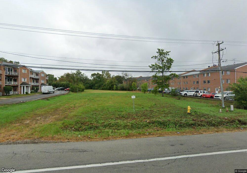 10335 Dearlove Rd, Glenview, IL 60025 - photo 1