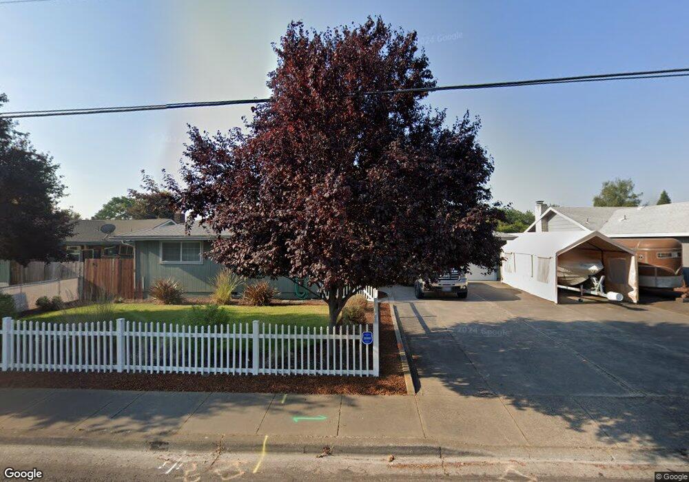 670 Hopkins Rd unit 3, Central Point, OR 97502 - photo 1