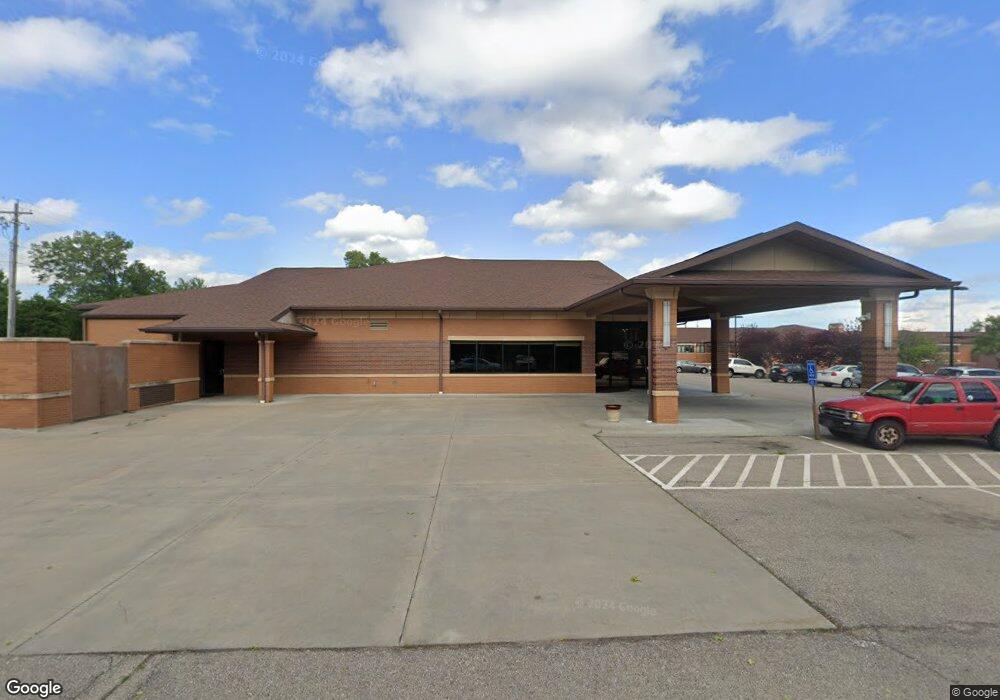 1101 SW 29th St, Topeka, KS 66611 - photo 1