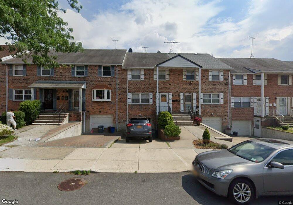 23946 65th Ave, Little Neck, NY 11362 - photo 1