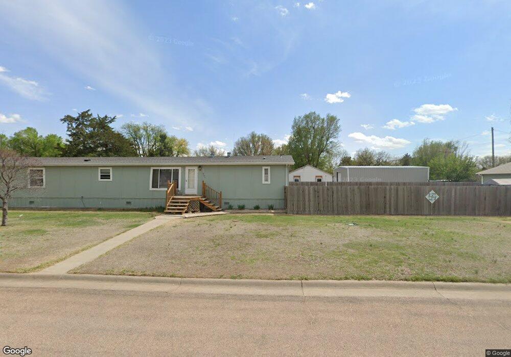 701 S Harrison St, Hugoton, KS 67951 - photo 1