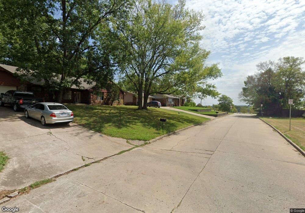 2015 W 4th St, Claremore, OK 74017 - photo 1