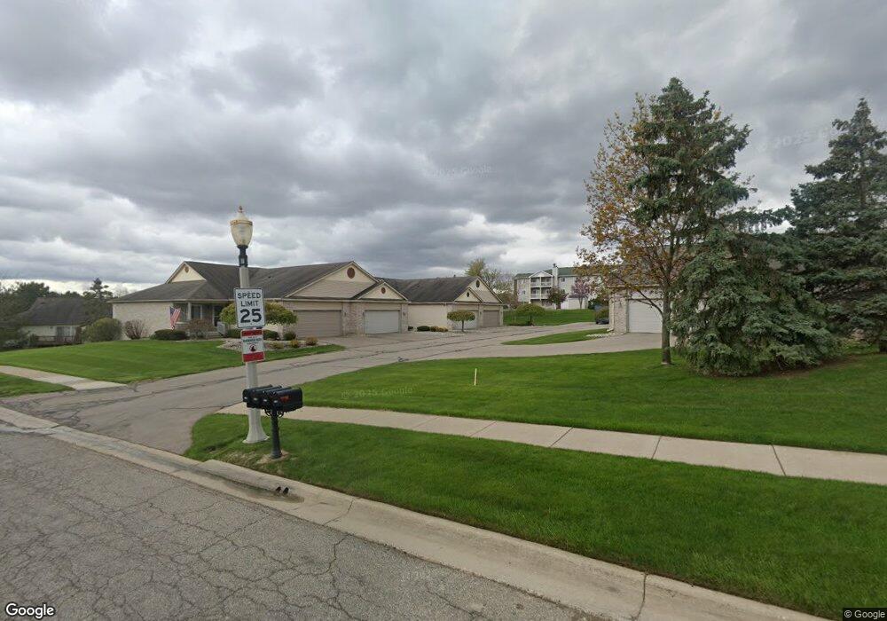 1819 Willow Creek Dr unit 5, Lansing, MI 48917 - photo 1