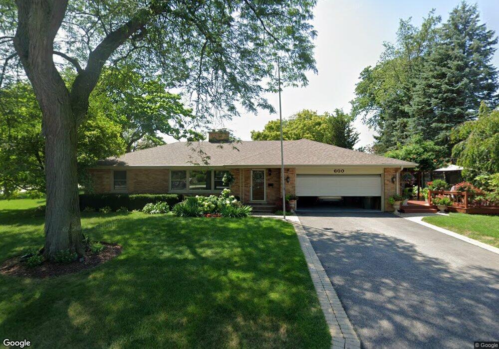 600 Spruce St, Glenview, IL 60025 - photo 1