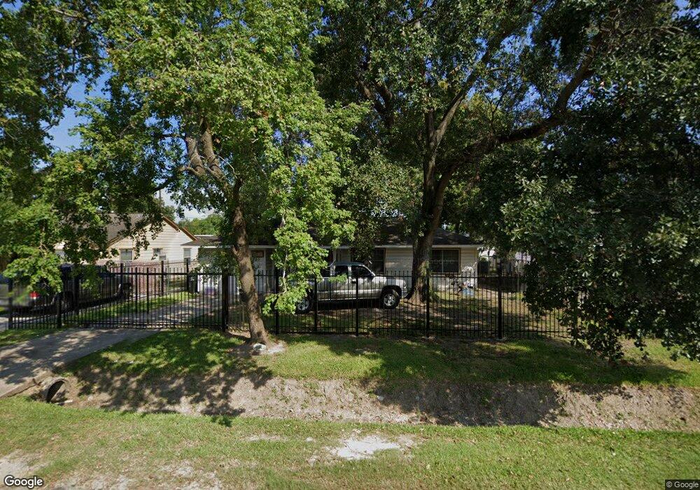 265 Tallant St, Houston, TX 77076 - photo 1