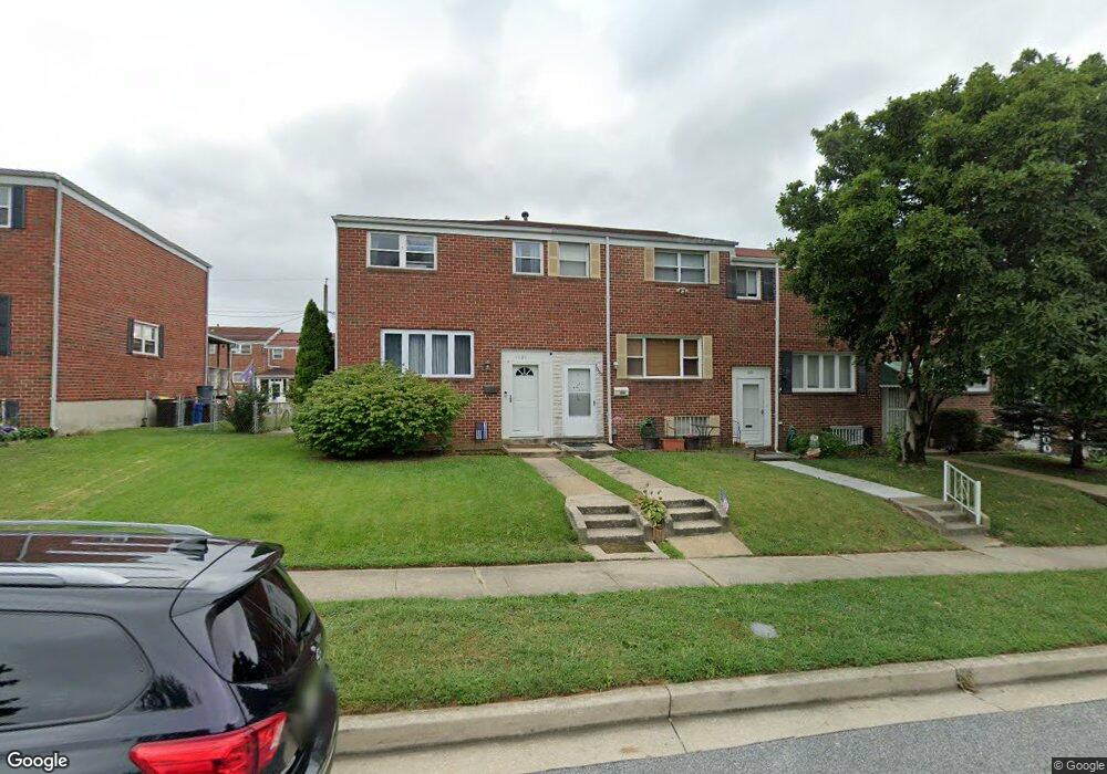 1033 Regina Dr, Halethorpe, MD 21227 - photo 1