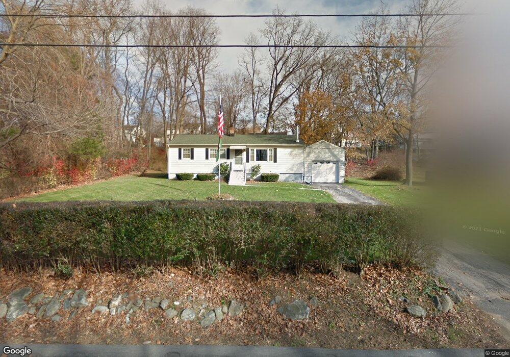 236 Steinmann Ave, Middlebury, CT 06762 - photo 1