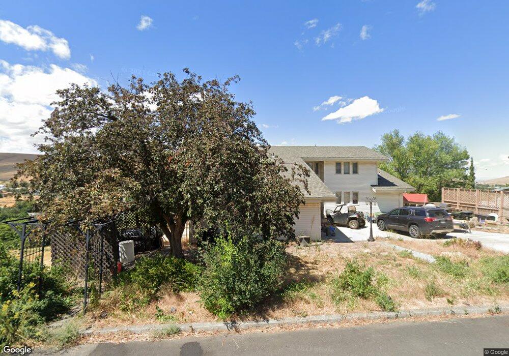 230 Rock St, Heppner, OR 97836 - photo 1