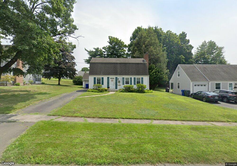 31 Southwood Rd, Newington, CT 06111 - photo 1