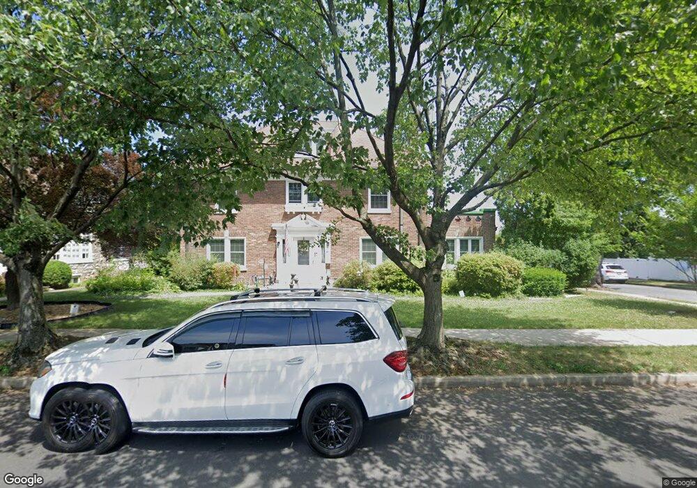 2427 W Union St unit 2433, Allentown, PA 18104 - photo 1