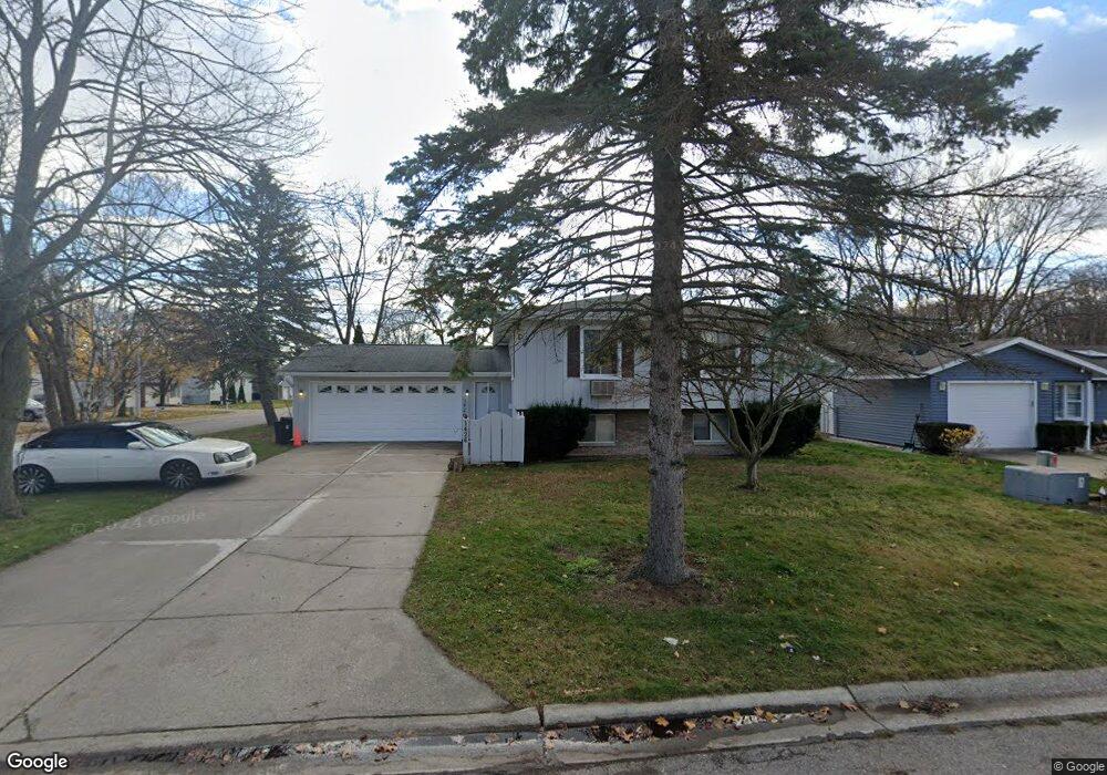 1426 Devonshire Ln, Port Huron, MI 48060 - photo 1