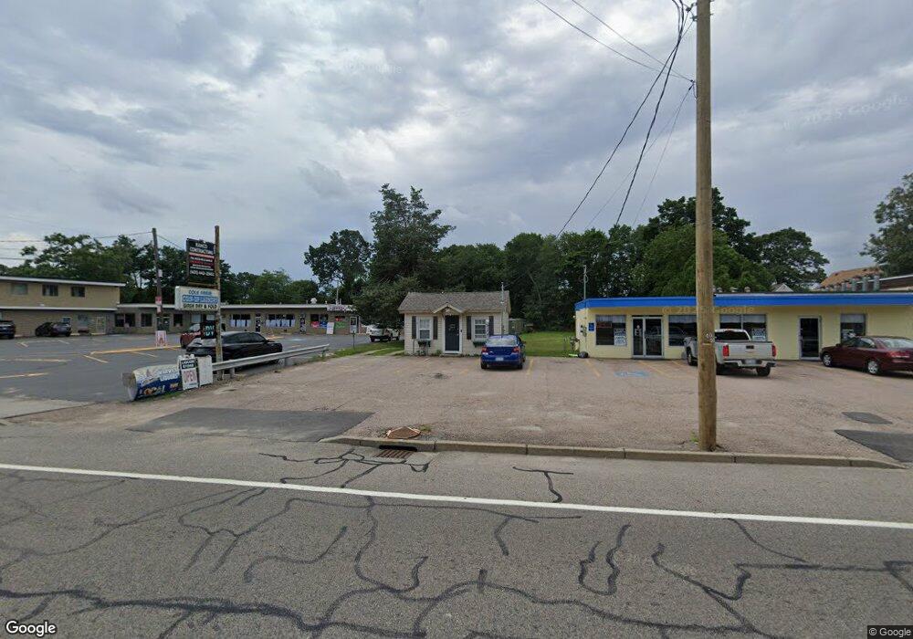 435 W Shore Rd, Warwick, RI 02889 - photo 1