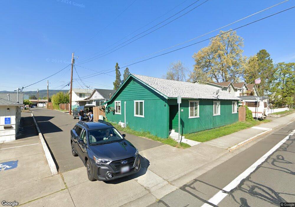 141 N 2nd St unit 2, Central Point, OR 97502 - photo 1