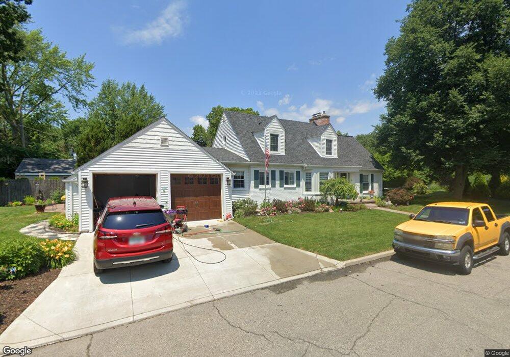 345 Williams Ave, Grosse Pointe Farms, MI 48236 - photo 1