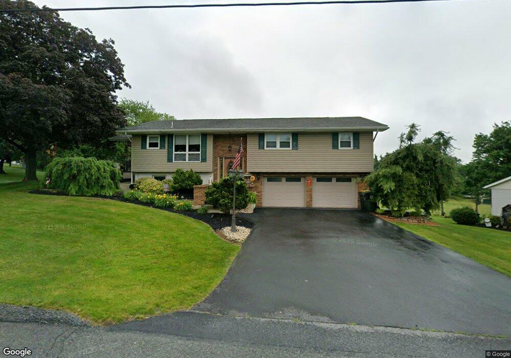 2697 Lehigh St, Slatington, PA 18080 - photo 1