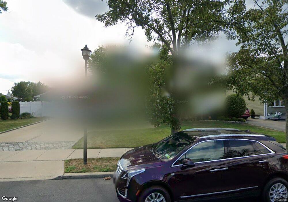 652 Patterson Ave, Franklin Square, NY 11010 - photo 1