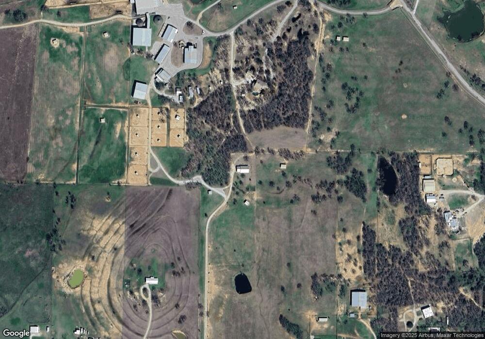 768 Hereford Ln, Millsap, TX 76066 - photo 1