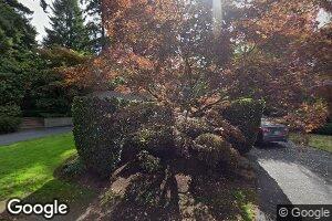 8431 SE 82nd St, Mercer Island, WA 98040