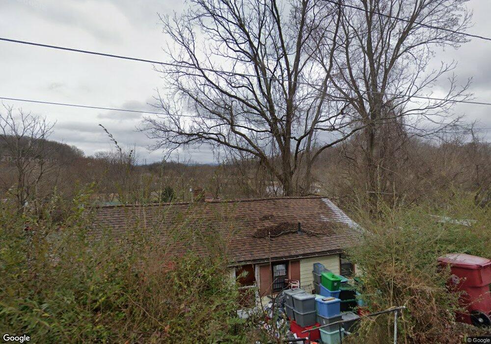 904 Black St, Johnson City, TN 37601 - photo 1