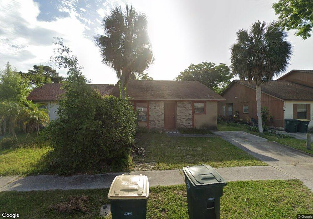 2555 Hidden Village Dr, Jacksonville, FL 32216 - photo 1