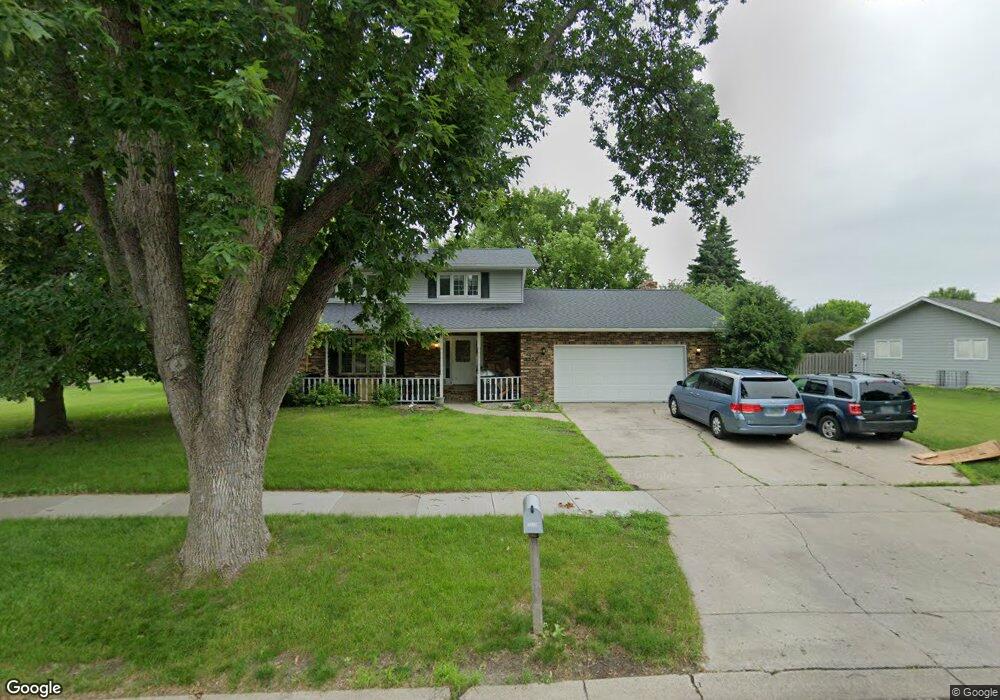 3525 Longfellow Rd N, Fargo, ND 58102 - photo 1