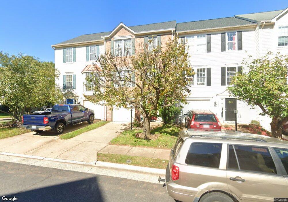 46672 Cavendish Square, Sterling, VA 20165 - photo 1