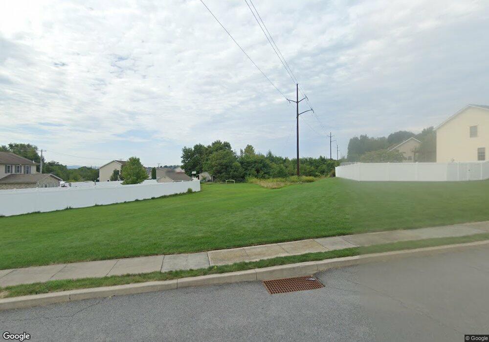 1512 Dickens St, Scranton, PA 18504 - photo 1