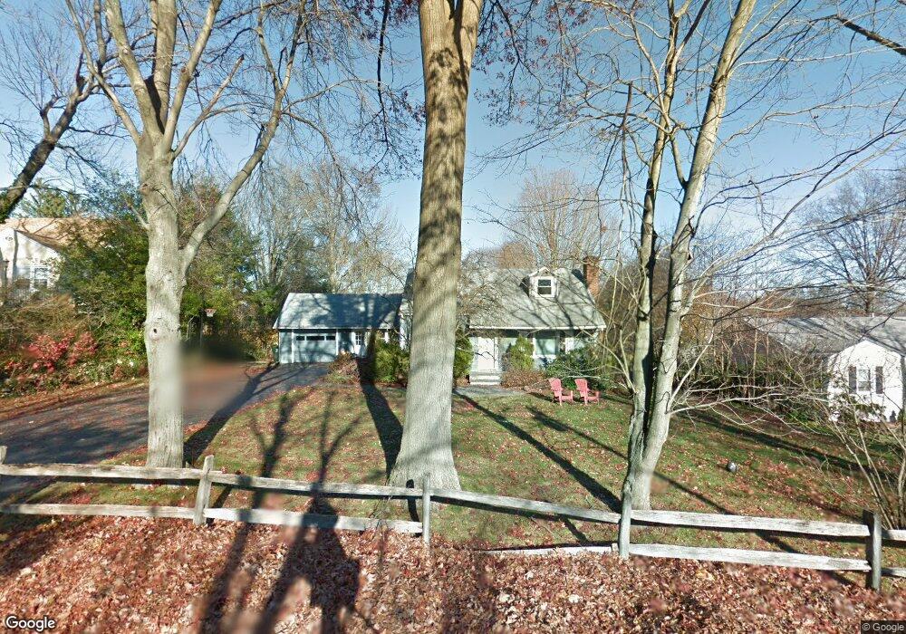 71 Leonard Place, Trumbull, CT 06611 - photo 1