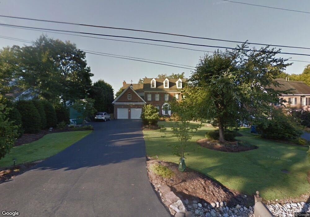 9317 Jackson St, Burke, VA 22015 - photo 1