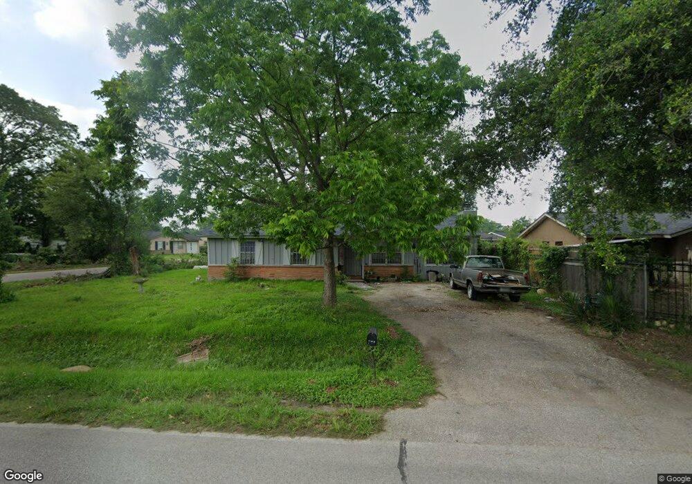 11703 Somerset Ln, Houston, TX 77093 - photo 1