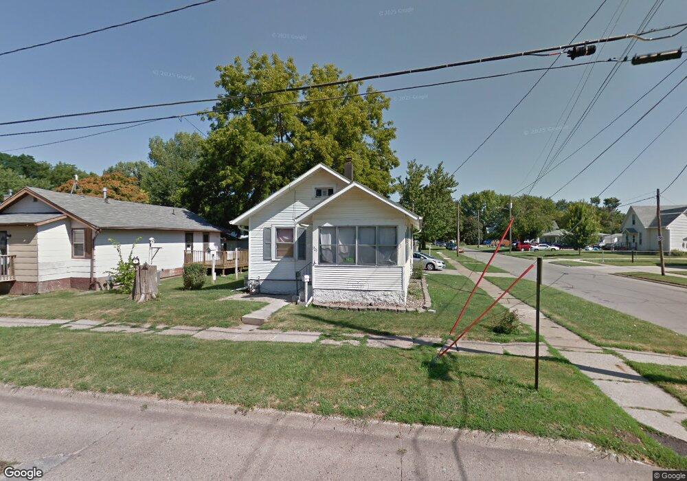 926 N 6th Ave E, Newton, IA 50208 - photo 1