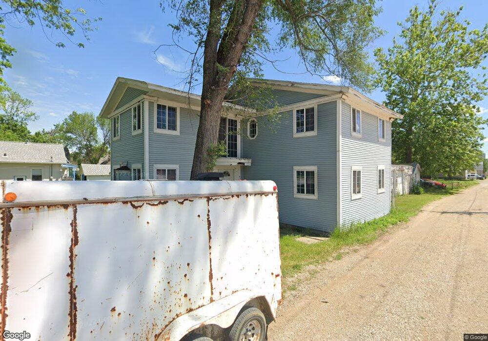 419 11th St NW, Cedar Rapids, IA 52405 - photo 1