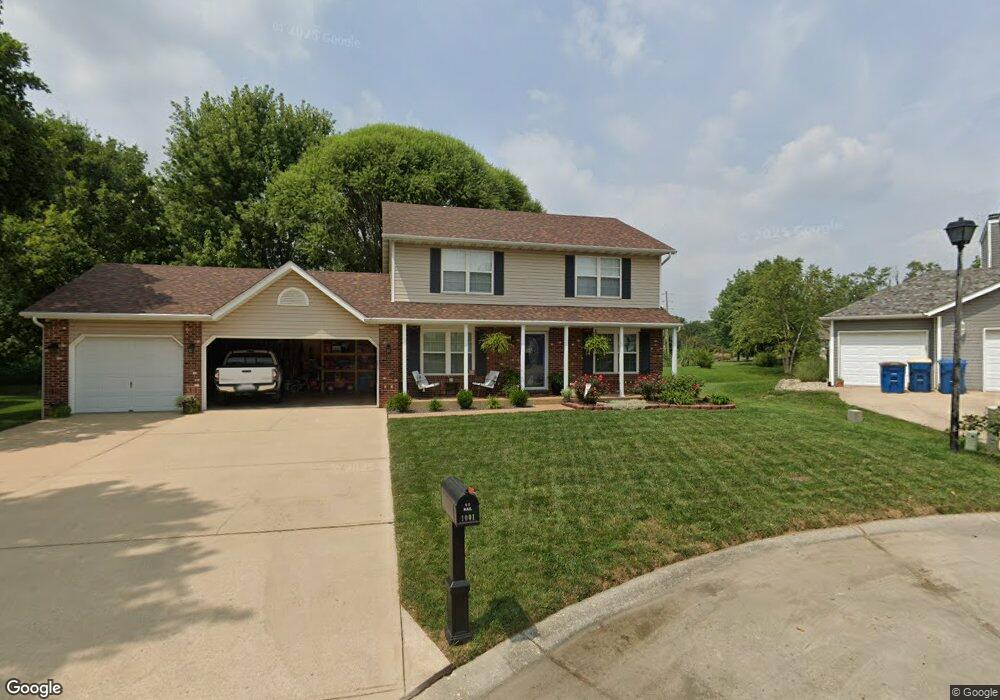 1001 Meadow Lake Dr, Maryville, IL 62062 - photo 1