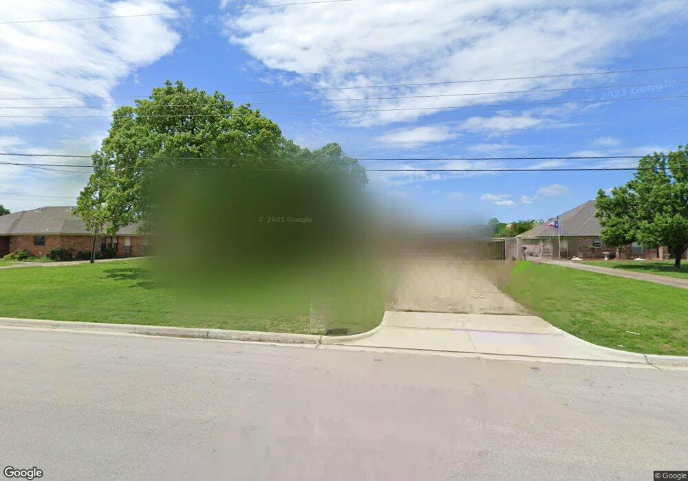 1325 Yates Dr, Hurst, TX 76053 - photo 1