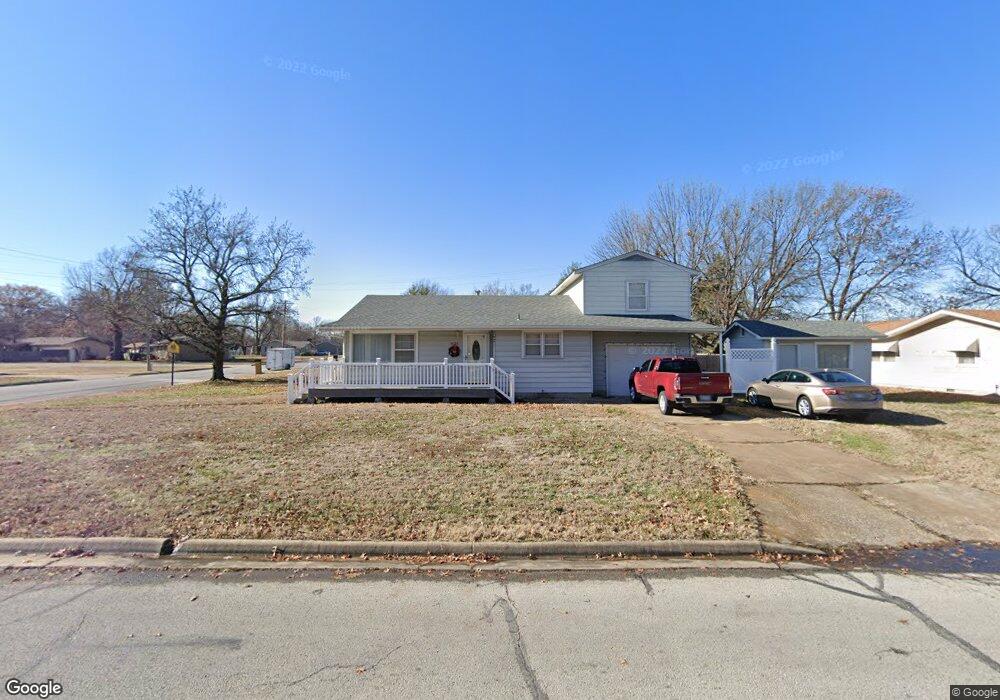 1025 S 29th St, Parsons, KS 67357 - photo 1