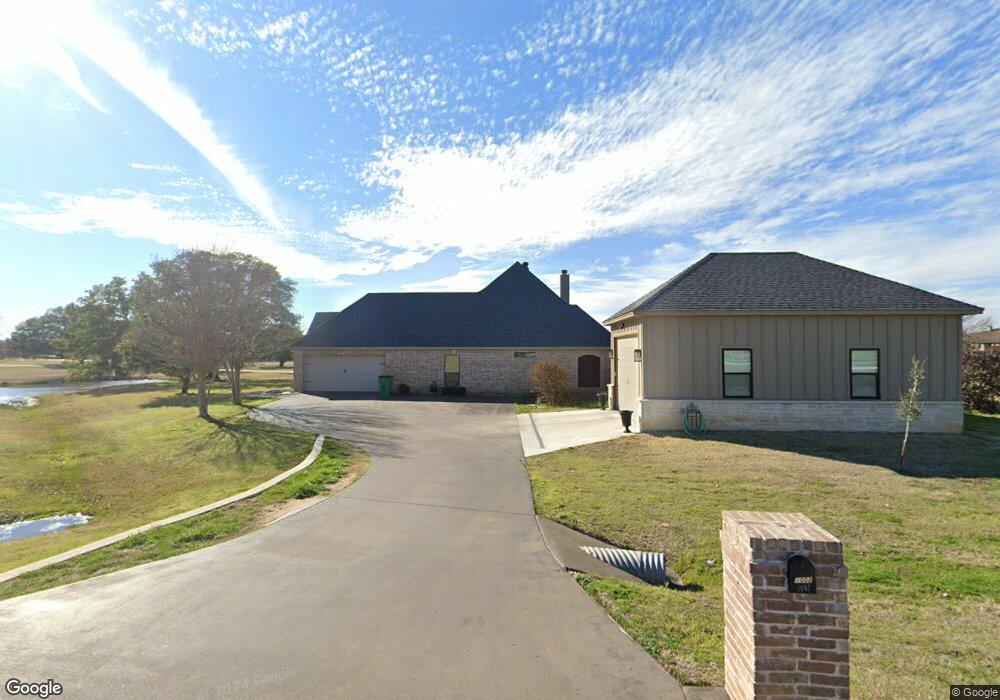 1002 Bentwater Pkwy, Granbury, TX 76049 - photo 1