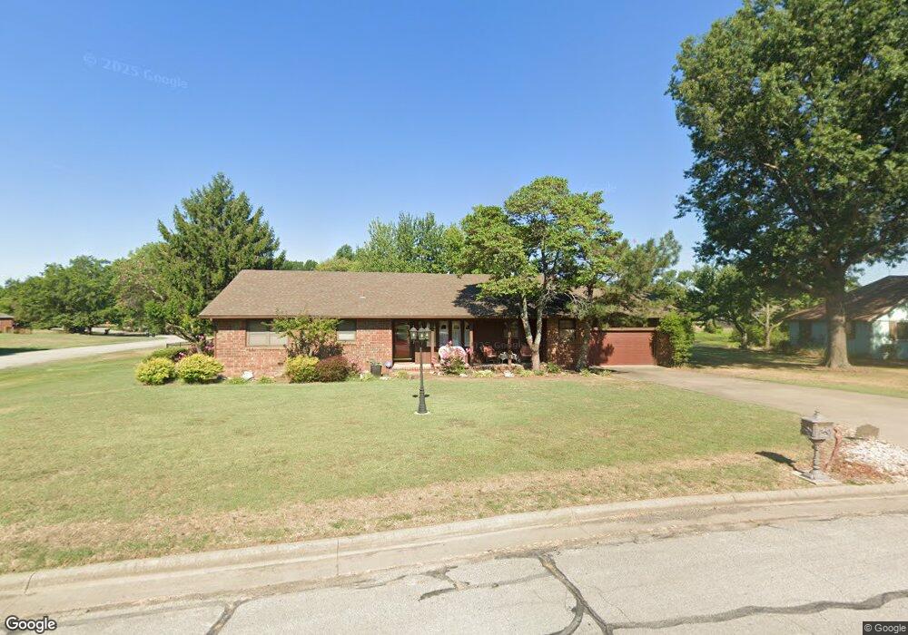 430 Crestview N A, Parsons, KS 67357 - photo 1