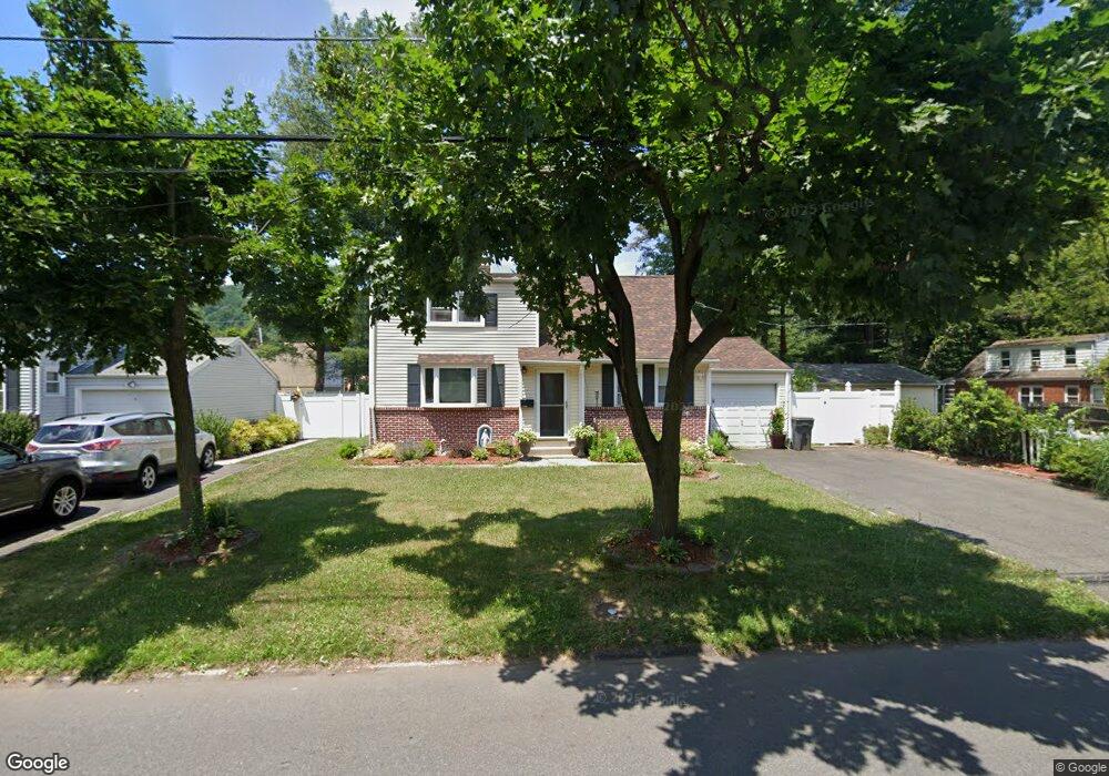 412 Warfield Rd, North Plainfield, NJ 07063 - photo 1