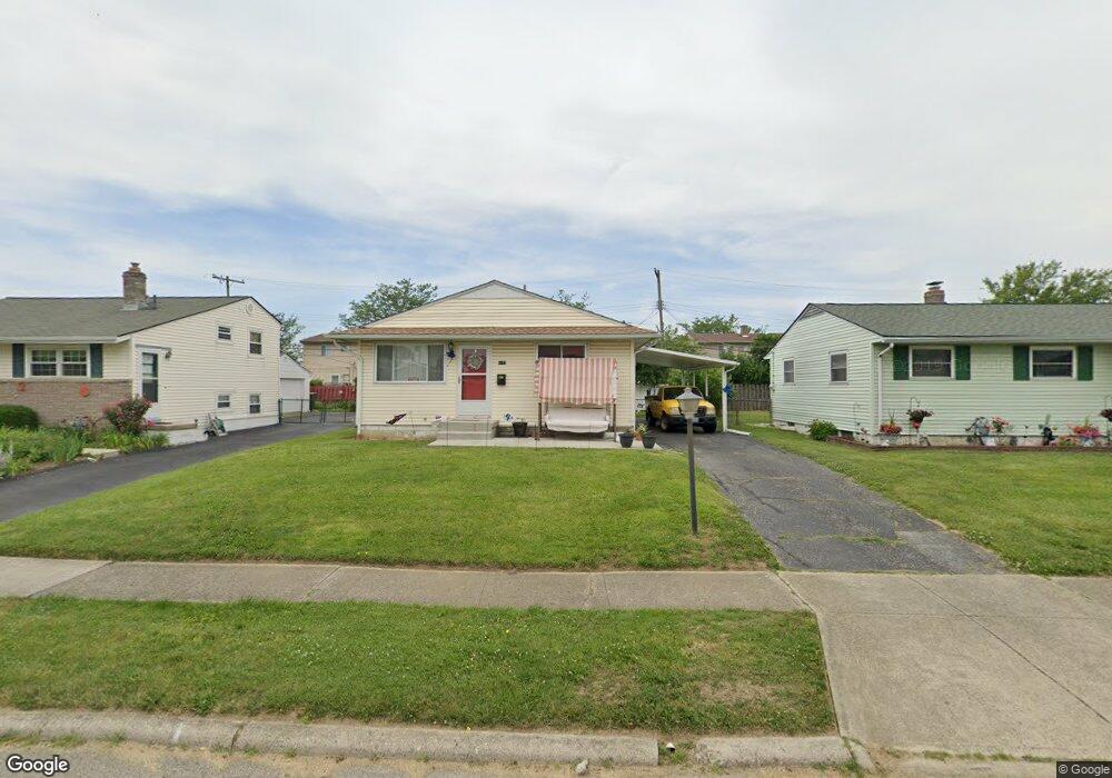 4172 Dixie Ct, Columbus, OH 43228 - photo 1