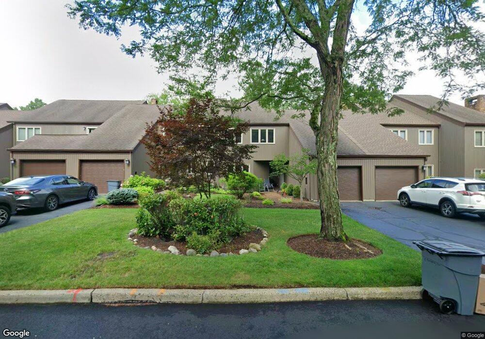 6 Romopock Ct, Mahwah, NJ 07430 - photo 1